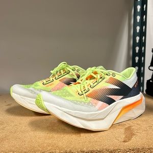 New Balance Supercomp Elite Fuel Cell - Carbon Plated Racing Shoe